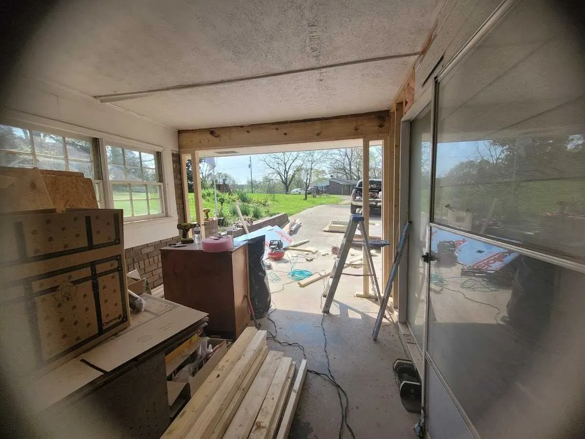 Air movers and dehumidifier for Drying & Dehumidification in Albertville